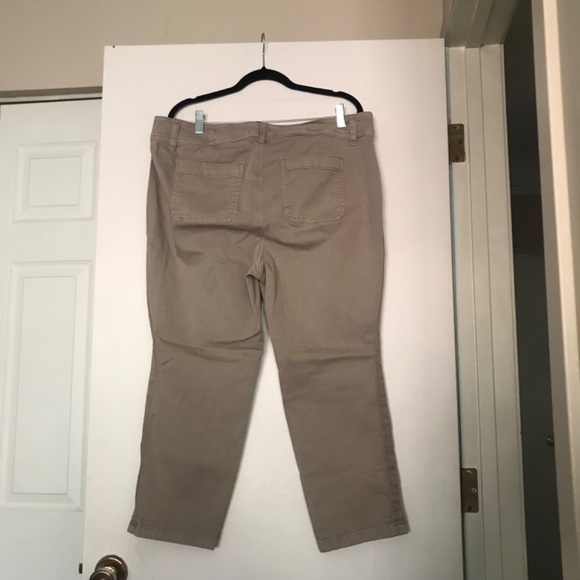 Torrid Pants Aviator Twill Cropped 18 chino Khaki stretch skinny neutral - Picture 4 of 9